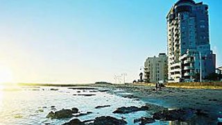 WaveCrest 204 | Strand Self-catering