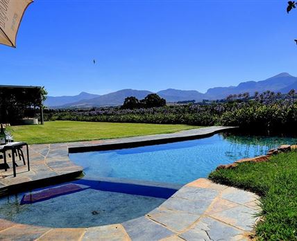 Nwanedi Country Manor
