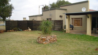 Rushoek Lodge | Accommodation Bainsvlei