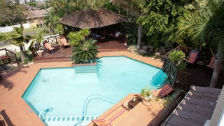 La Loggia Bed and Breakfast | Herrwood Park Accommodation