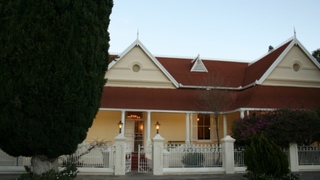Karoopark Guest House | Graaff-Reinet Accommodation