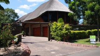 Zulu Lodge | Accommodation Birdswood