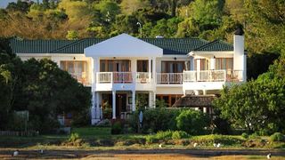 Waterfront Lodge | Accommodation The Point