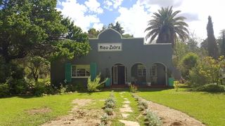 Nieu Zebra | Accommodation Nieu Bethesda