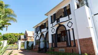 Saint James on Venice | Morningside Accommodation