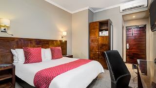 Protea Hotel by Marriott® Pretoria Hatfield | Accommodation Hatfield