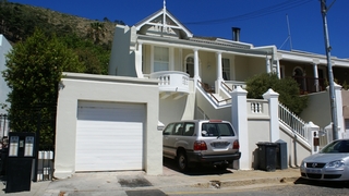 Six Selbourne Road | Accommodation Sea Point