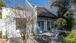 Green Park Manor Guest House | World Specials