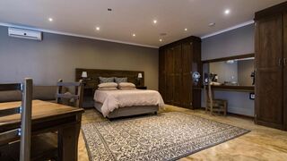 About Guest Lodge | Accommodation Brooklyn