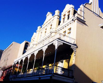 Carnival Court Backpackers