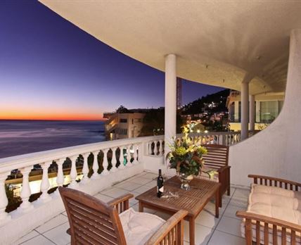 4 Clifton Court, 63 Victoria Road, Clifton, Cape Town