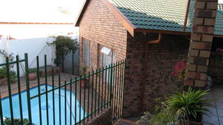 Jenny's Host Family | Accommodation Kensington