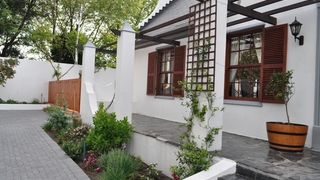 The Oak and Vine Guest House | Accommodation Newlands