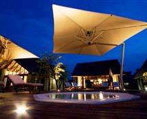 Buffalo Thorn Lodge