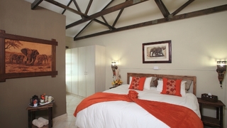 Ibis Place | Accommodation Geelhoutboom