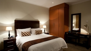 The Bedford View Guest Houses - 1a Douglas Road | Accommodation Bedfordview