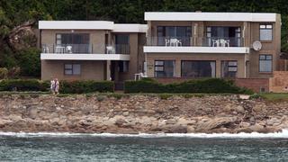Pier Plesier Guest House | Victoria Bay Self-catering