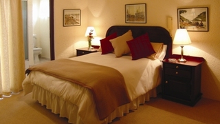Grosvenor Inn | Accommodation Bryanston