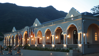 The Royal Hotel | Riebeek Kasteel Accommodation