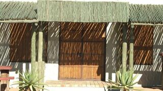 Loch Maree Guest Farm & Field Camp | Upington Accommodation