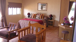Redfield Guest Farm | Bultfontein Accommodation