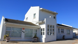 Wee Hoose | Country Club Accommodation