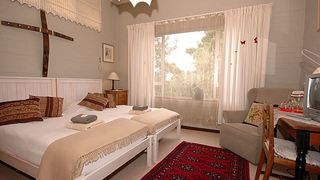 Haus Enzian | Accommodation Brackenfell