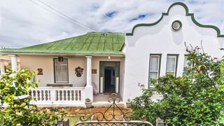 Ouma's Villa | Self-catering Heidelberg (WC)