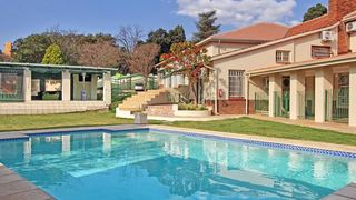 Villa Vittoria Lodge | Hyde Park Lodges