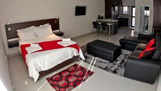 Hillside Executive Accommodation | Central Region Specials