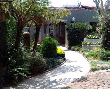 Elna's Guest House