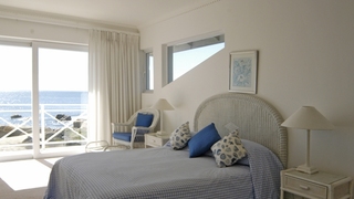 Sunkissed Beach Villa | Llandudno Accommodation
