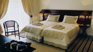 Falling Feather Inn | Accommodation Pretoria East