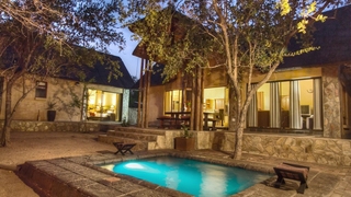 Warthog Rest Private Lodge | Hoedspruit Accommodation
