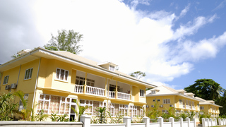 Reef Holiday Apartments | Self-catering Mahe