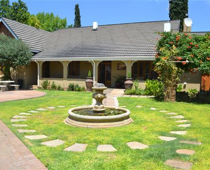 Castello Guest House