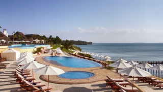 Sea Cliff Resort and Spa | Accommodation Selem