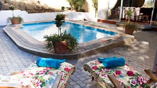 Hotel Pension Casa Africana | Accommodation Windhoek