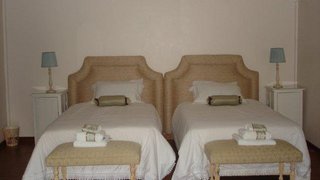 Dancing Ducks | Bon Accord Accommodation