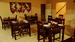 Tsessebe Guest House | Langenhoven Park Accommodation