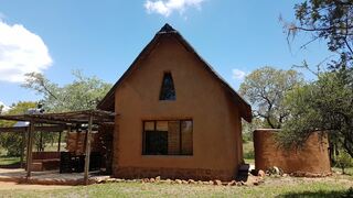 Adama | Dinokeng Game Reserve Accommodation