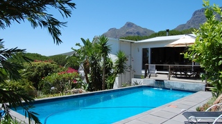 Cape Paradise Lodge and Apartments | Higgovale Accommodation