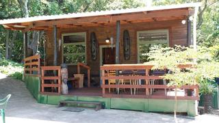 The Schack | Accommodation Rennies Beach
