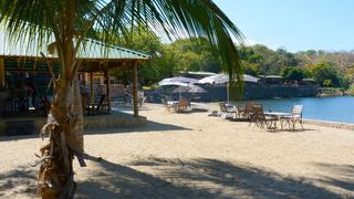 Eagles Rest Resort | Accommodation Siavonga
