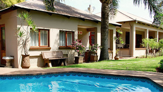 Holme Lea Manor | Accommodation Piet Retief
