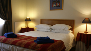 Peperboom Bed and Breakfast | Victoria West Self-catering