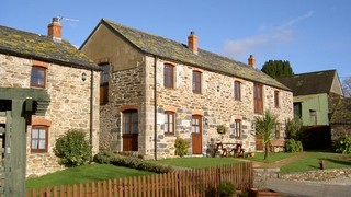 Tregolls Farm | St Wenn Accommodation