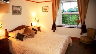 Middle Tremollett House | Accommodation Launceston