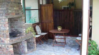 Tipuana Bed and Breakfast | Self-catering Grahamstown