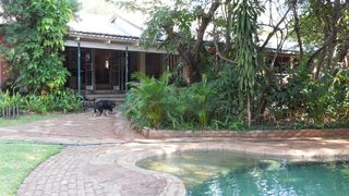 Lorries Bed and Breakfast | Victoria Falls National Park Accommodation